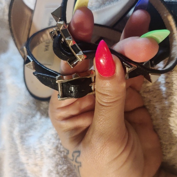 Valentino Rockstud Black Leather Ankle Strap Sandals - Picture 5 of 7